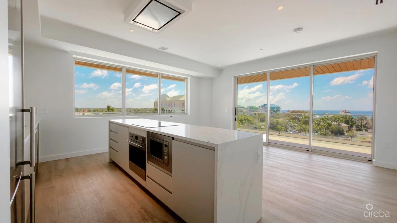 2-bedroom condo in George Town — photo 4
