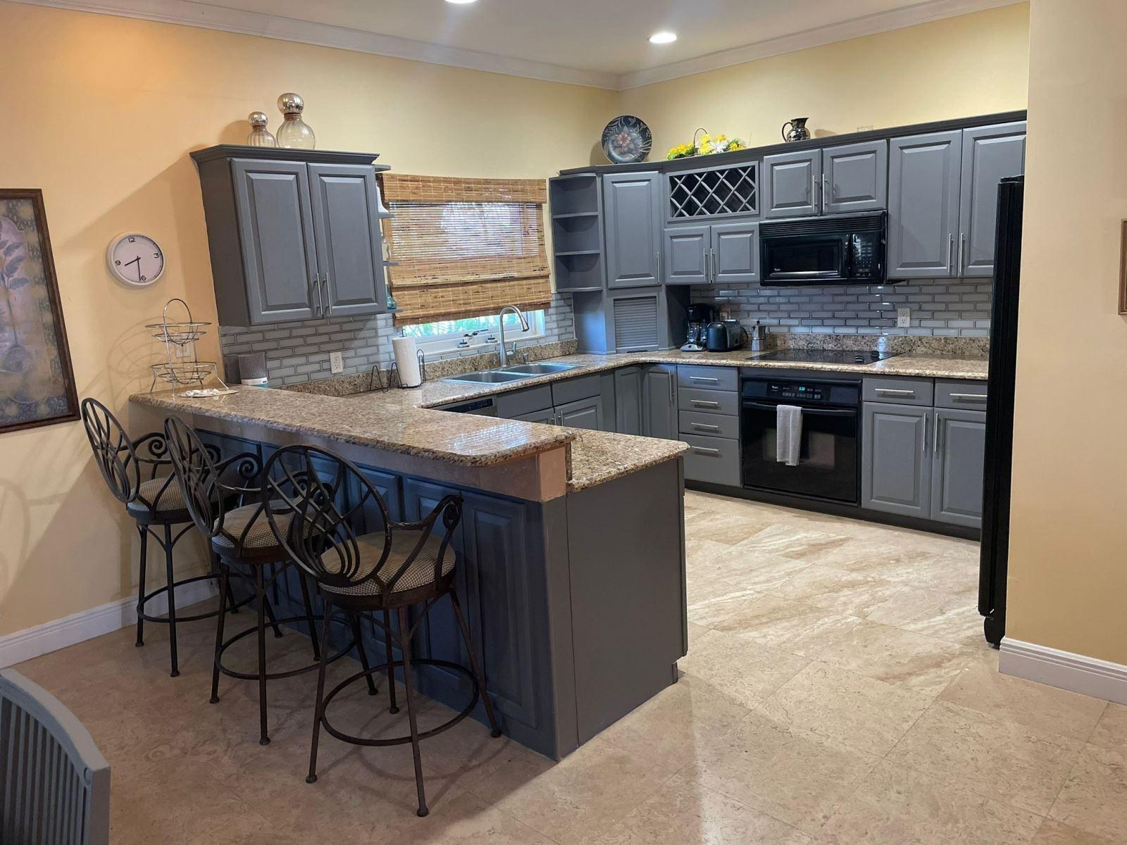 3-bedroom residence in Grand Bahama — photo 2