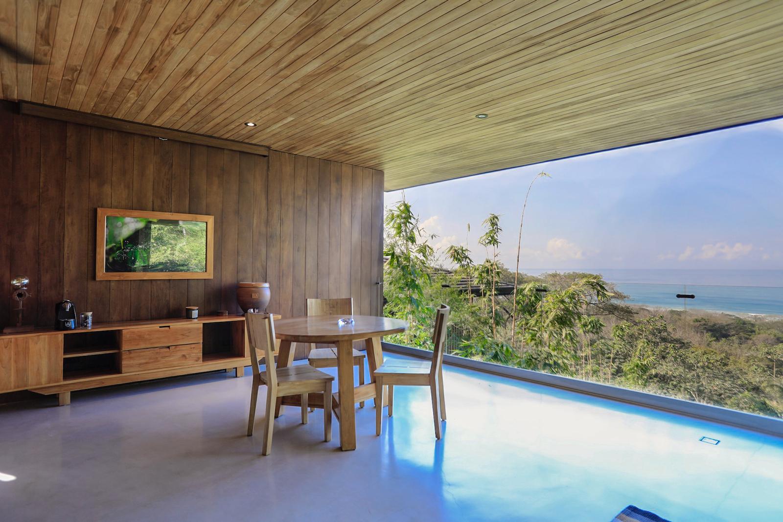 7 Bedroom Luxury Ocean-View Villa for Sale, Playa Hermosa, Santa Teresa, Costa Rica — photo 2