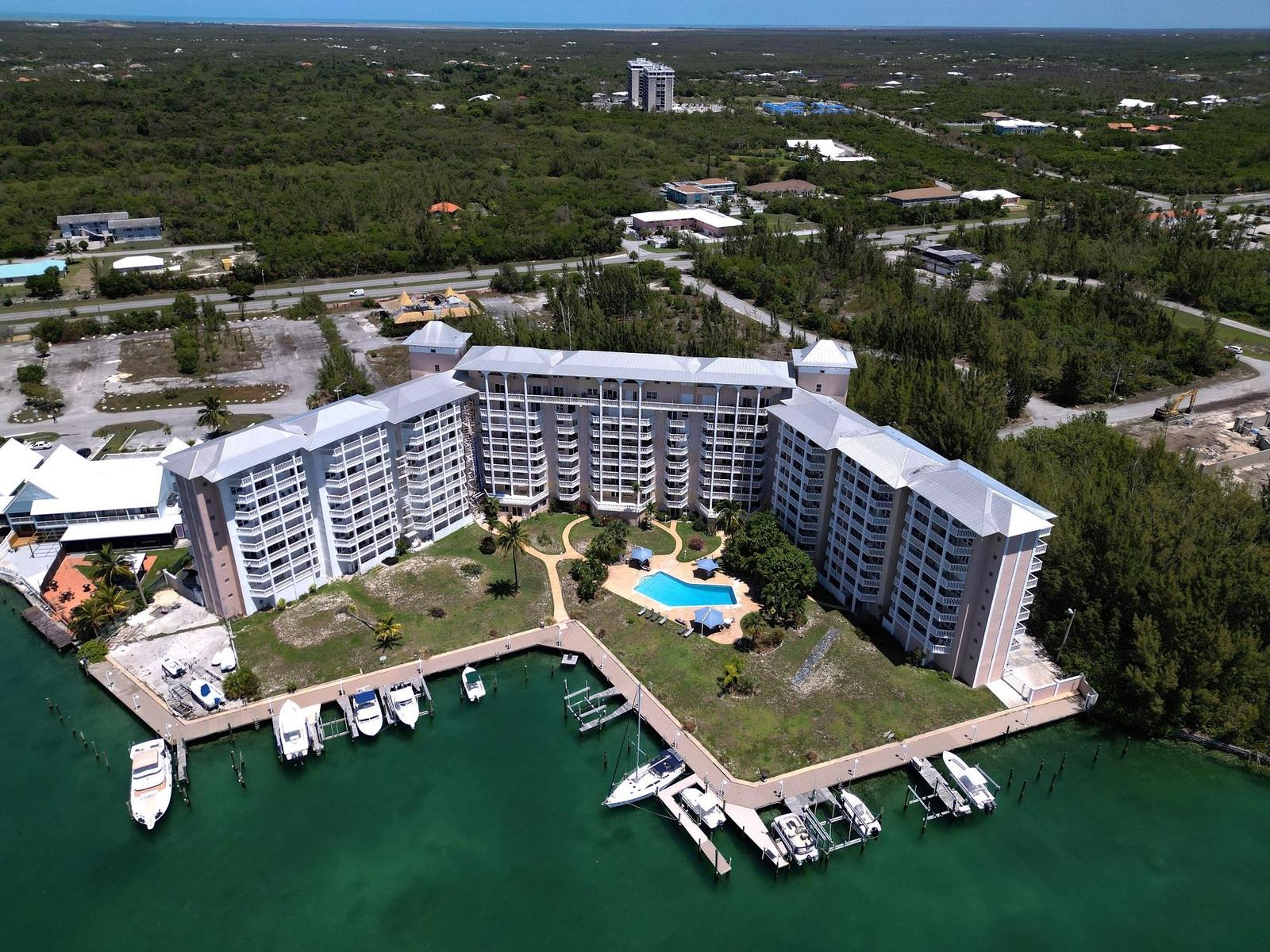 1 bedroom Apartment for sale at Harbour House Towers, Grand Bahama — photo 2