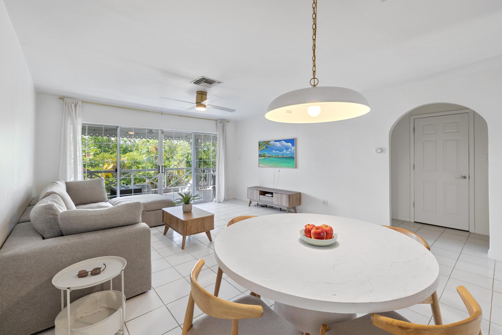 Townhouse on JUNE PLUM ROAD, The Bight, Providenciales, Turks and Caicos Islands — photo 1