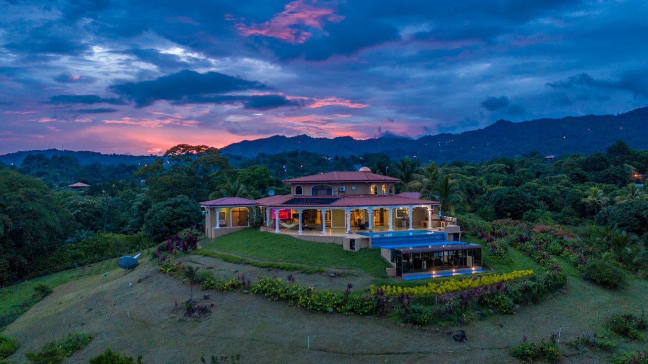 5 Bedroom Luxury Home for Sale, Atenas, Alajuela, Costa Rica — photo 1
