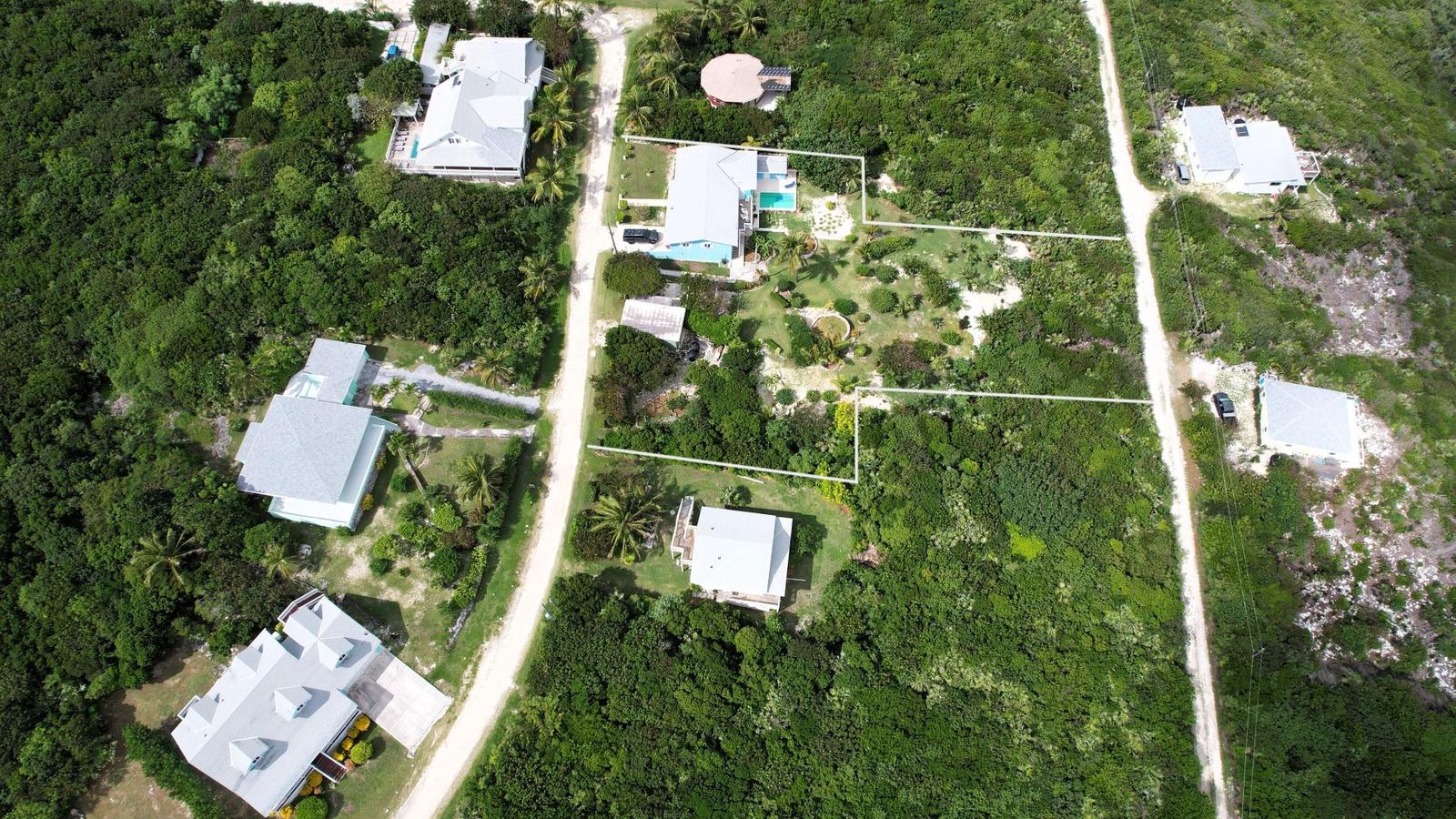 3-bedroom house in Rainbow Bay, Eleuthera with pool and ocean views — photo 3