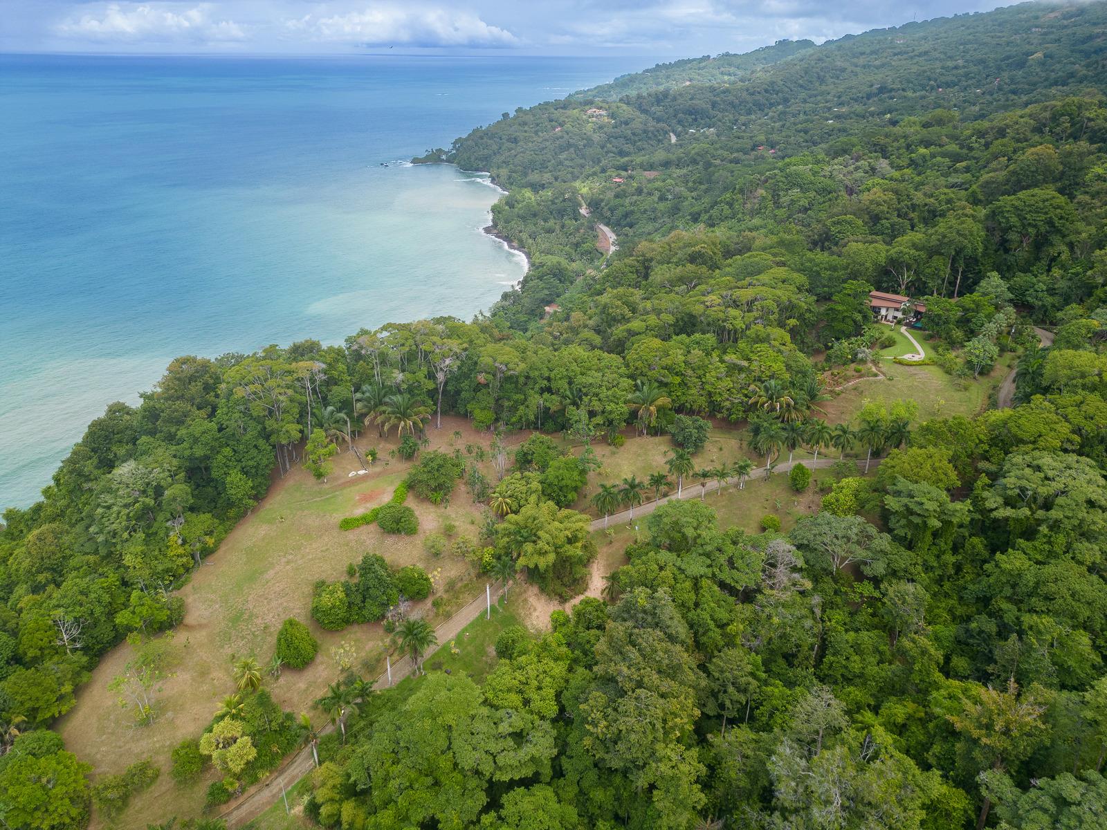 4 Bedroom Luxury Home with Ocean, Island, and Coastal Views in Uvita, Costa Rica — photo 4