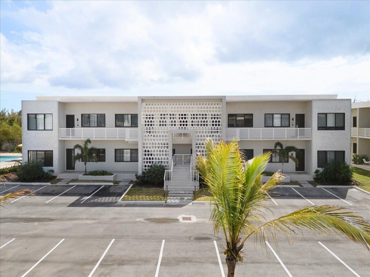 3 bedroom Apartment for sale - D-4 WESTEND — photo 1