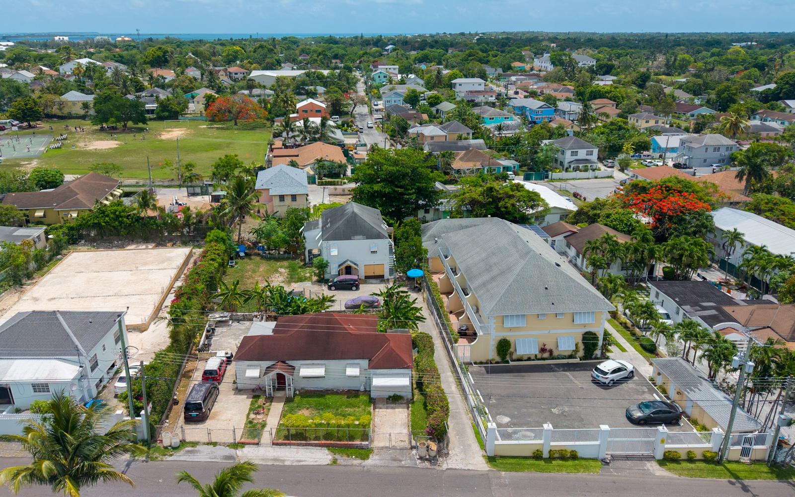 6 bedroom Duplex for sale in Ivanhoe Subdivision, BS, Bahamas — photo 2