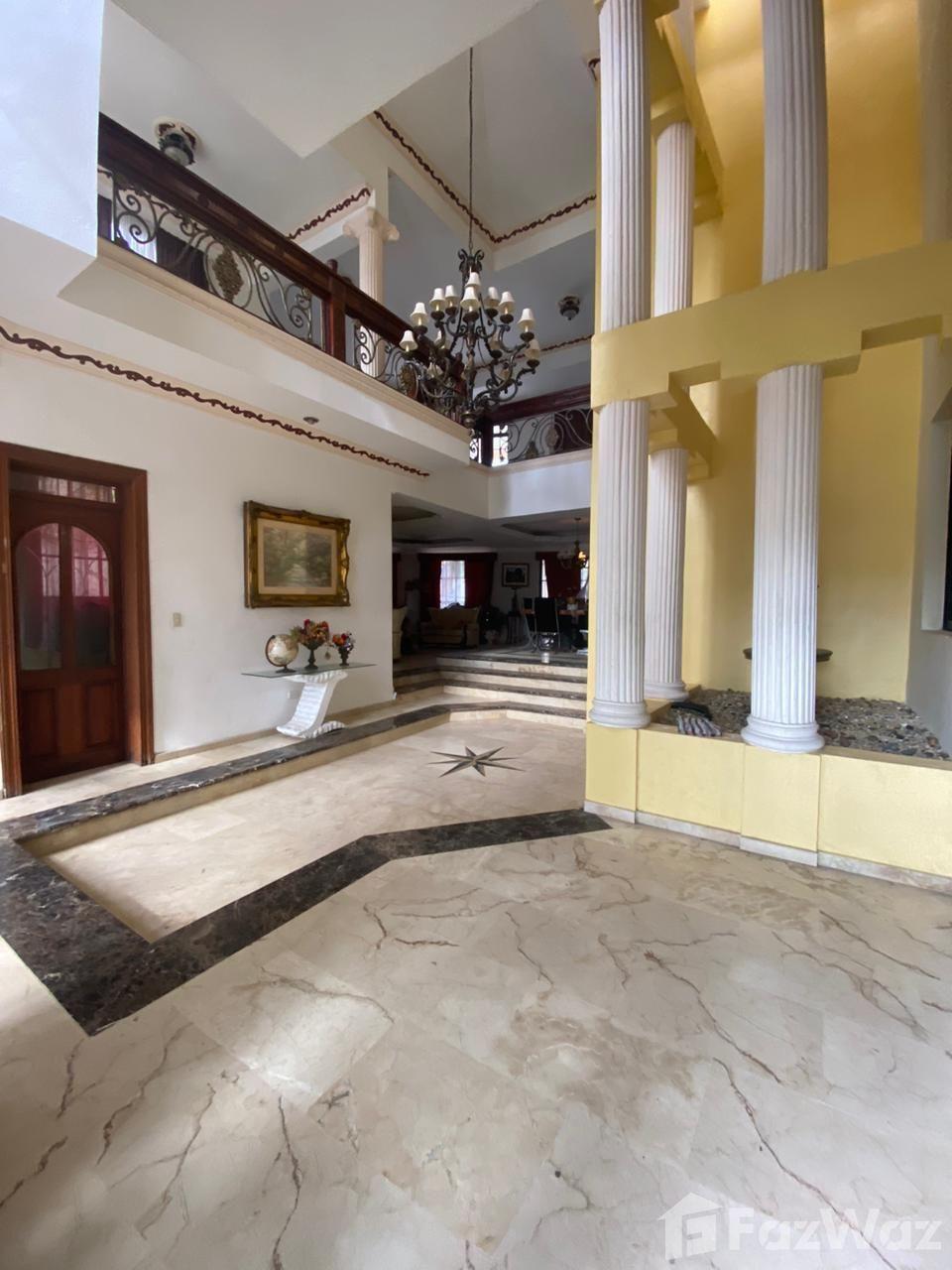 5 Bedroom House for Sale in Vista Hermosa, Santo Domingo Este — photo 1