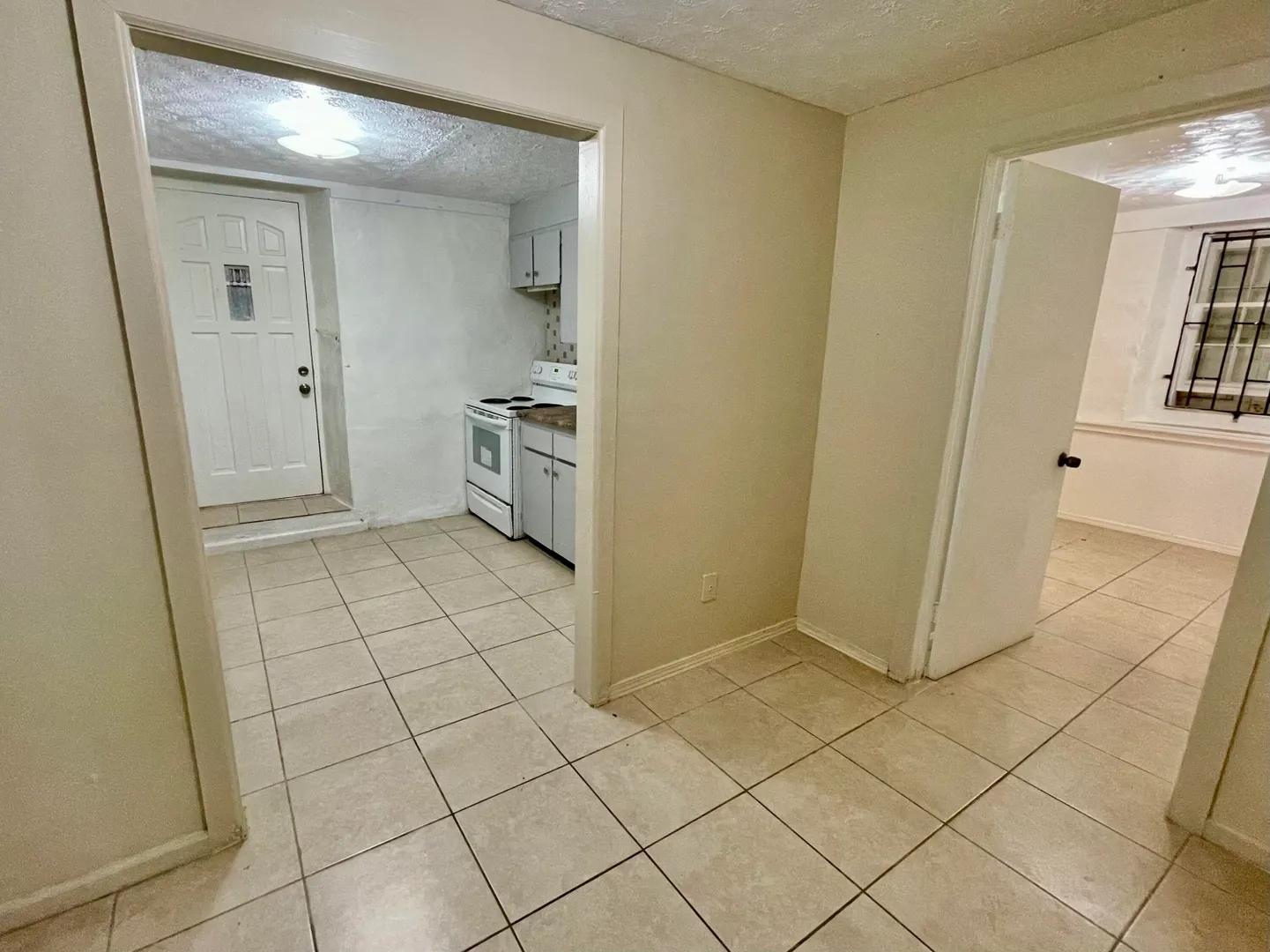 1 Bed 1 Bath Apartment in Frederiksted Town — photo 5