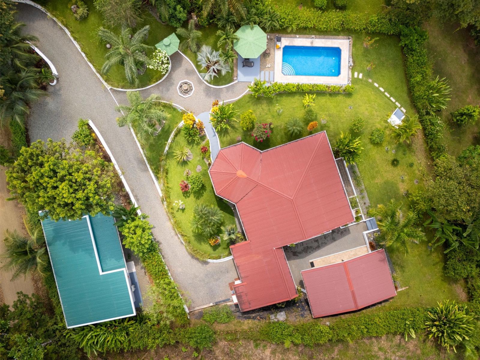 6 Bedroom House for Sale in Ojochal, Costa Rica — photo 5