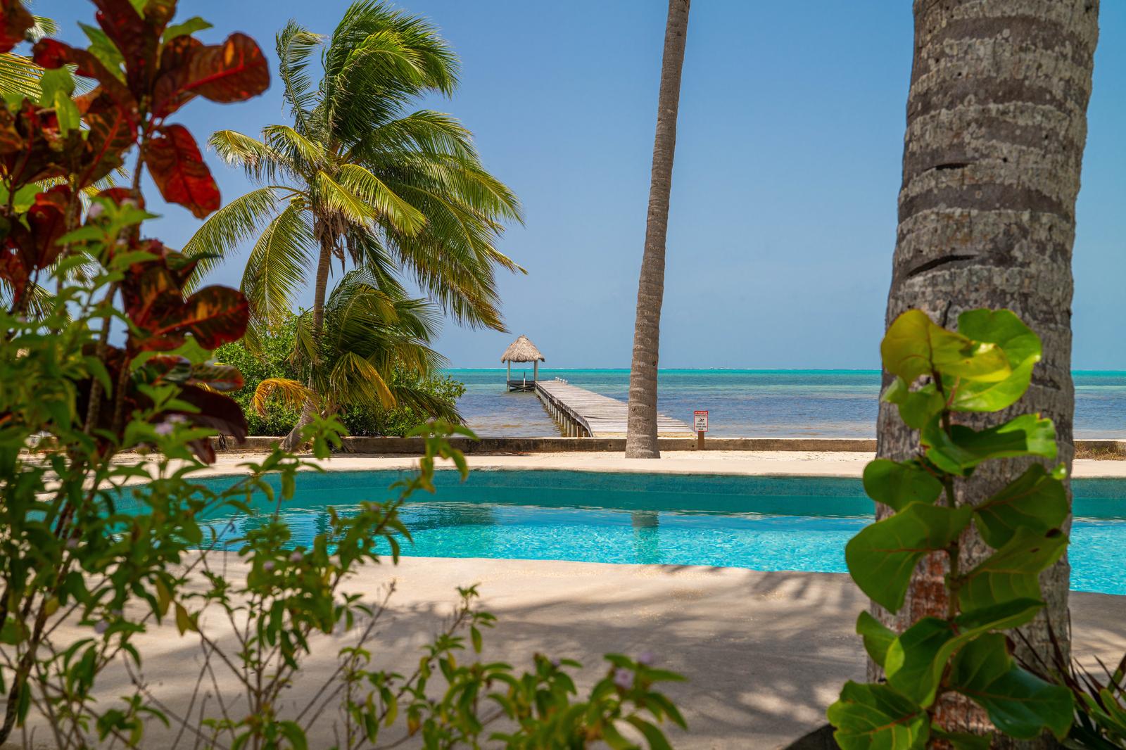 Oceanfront Multi-Family Home in South Ambergris Caye, Belize — photo 5