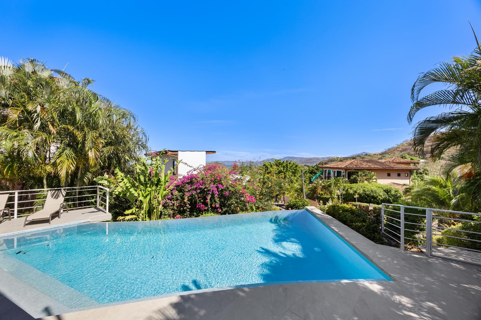 3 Bedroom Home for Sale, Altos de Flamingo, Playa Flamingo, Guanacaste, Costa Rica — photo 4