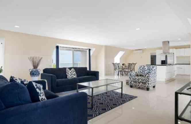 3 Bed Apartment in Cable Beach, Bahamas — photo 4