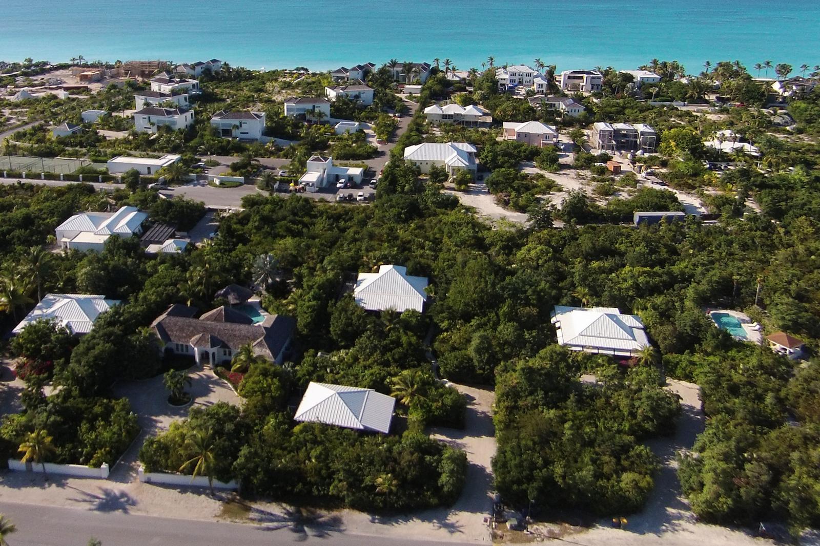 Leeward Home with Guest House — photo 1