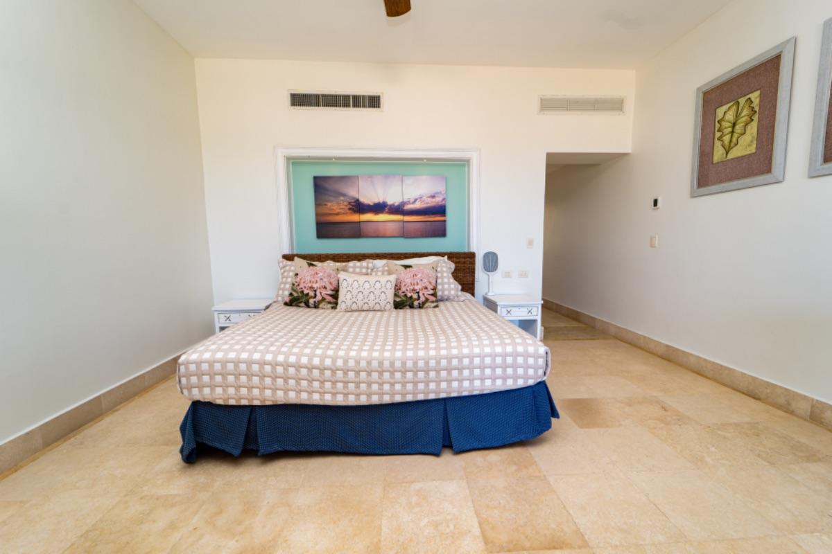 Top-Floor Studio Condo At Golden Bear Lodge, Cap Cana! — photo 2