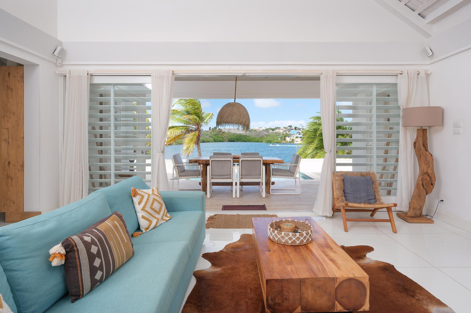 4-bedroom waterfront villa in Brakkeput Ariba, Spanish Water — photo 5