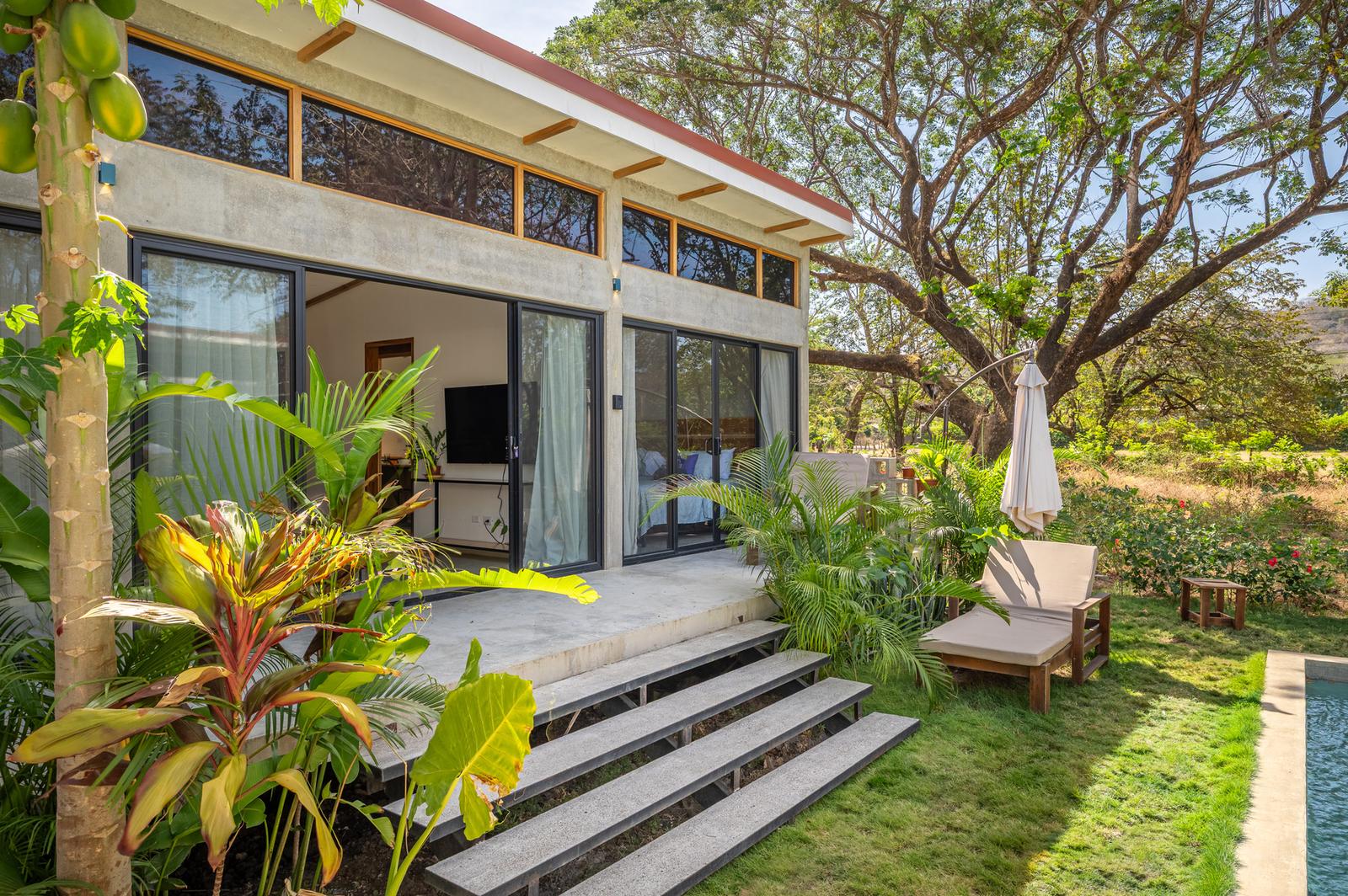 6 Bedroom Multi-Family Home for Sale in Refundores, Tamarindo, Costa Rica — photo 2