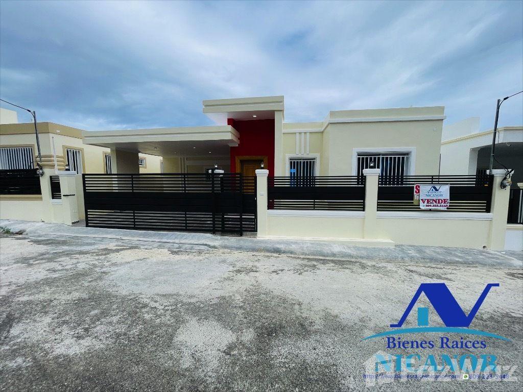 3 Bedroom House with Pool for Sale in San Felipe De Puerto Plata — photo 3