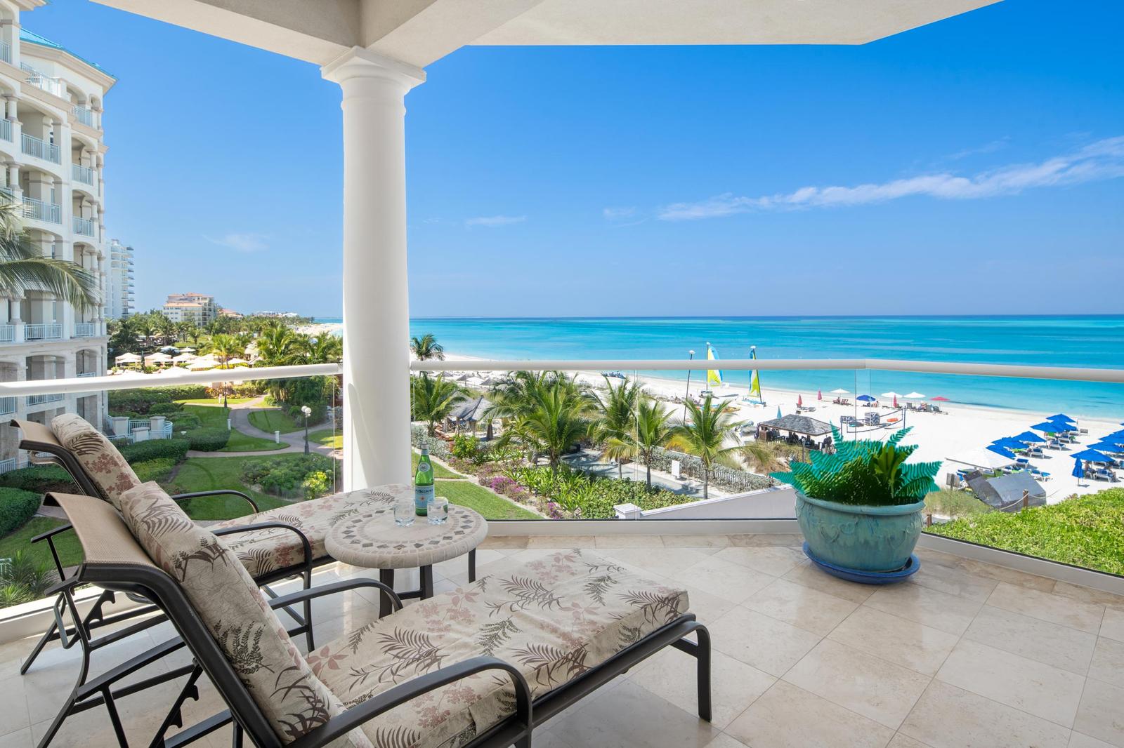 3 Bedroom Residence 203 for Sale, The Pinnacle, Grace Bay, Providenciales, Turks & Caicos — photo 2