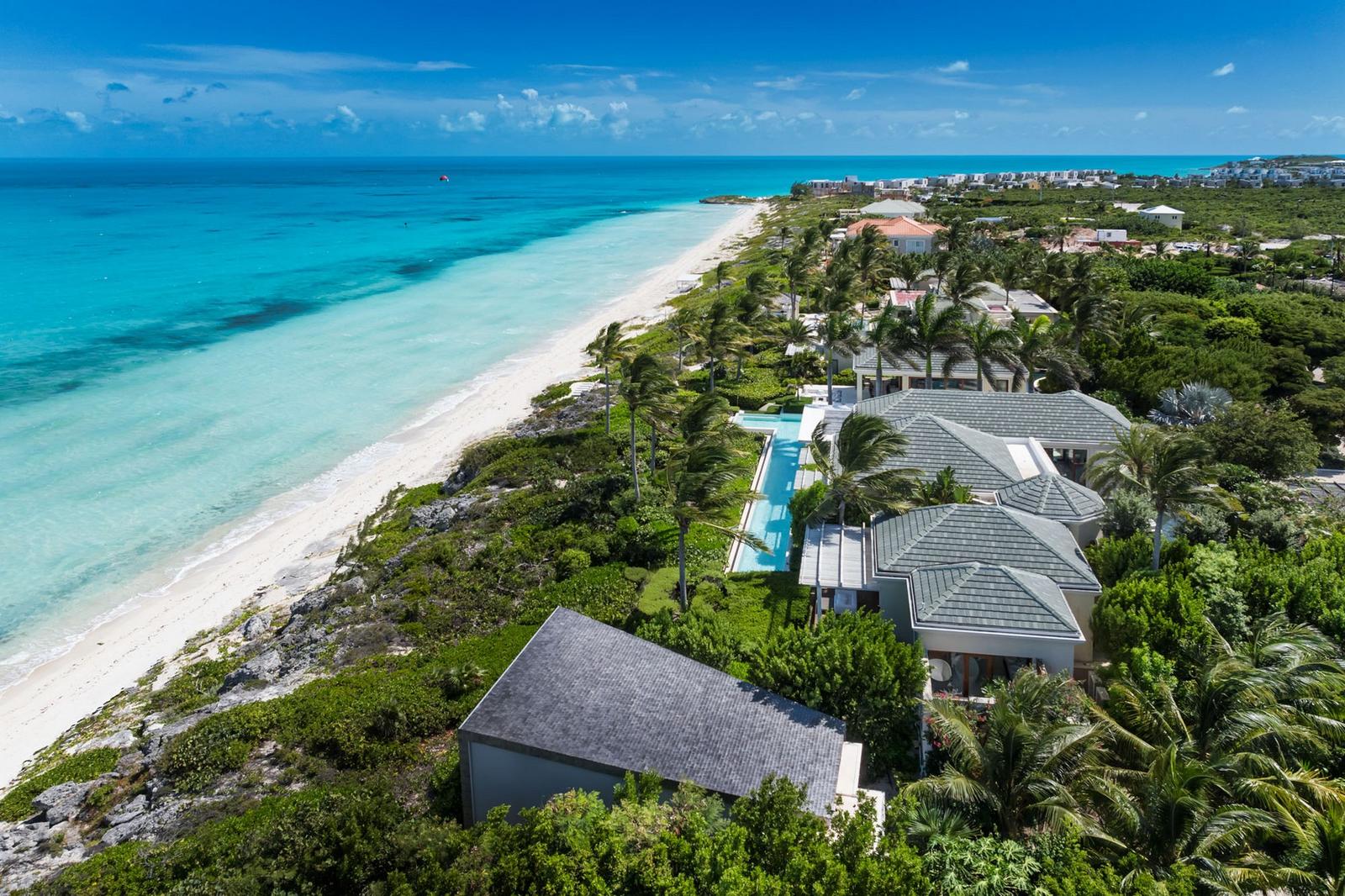 9 Bedroom Luxury Beachfront Estate for Sale, Long Bay, Providenciales, Turks & Caicos — photo 2