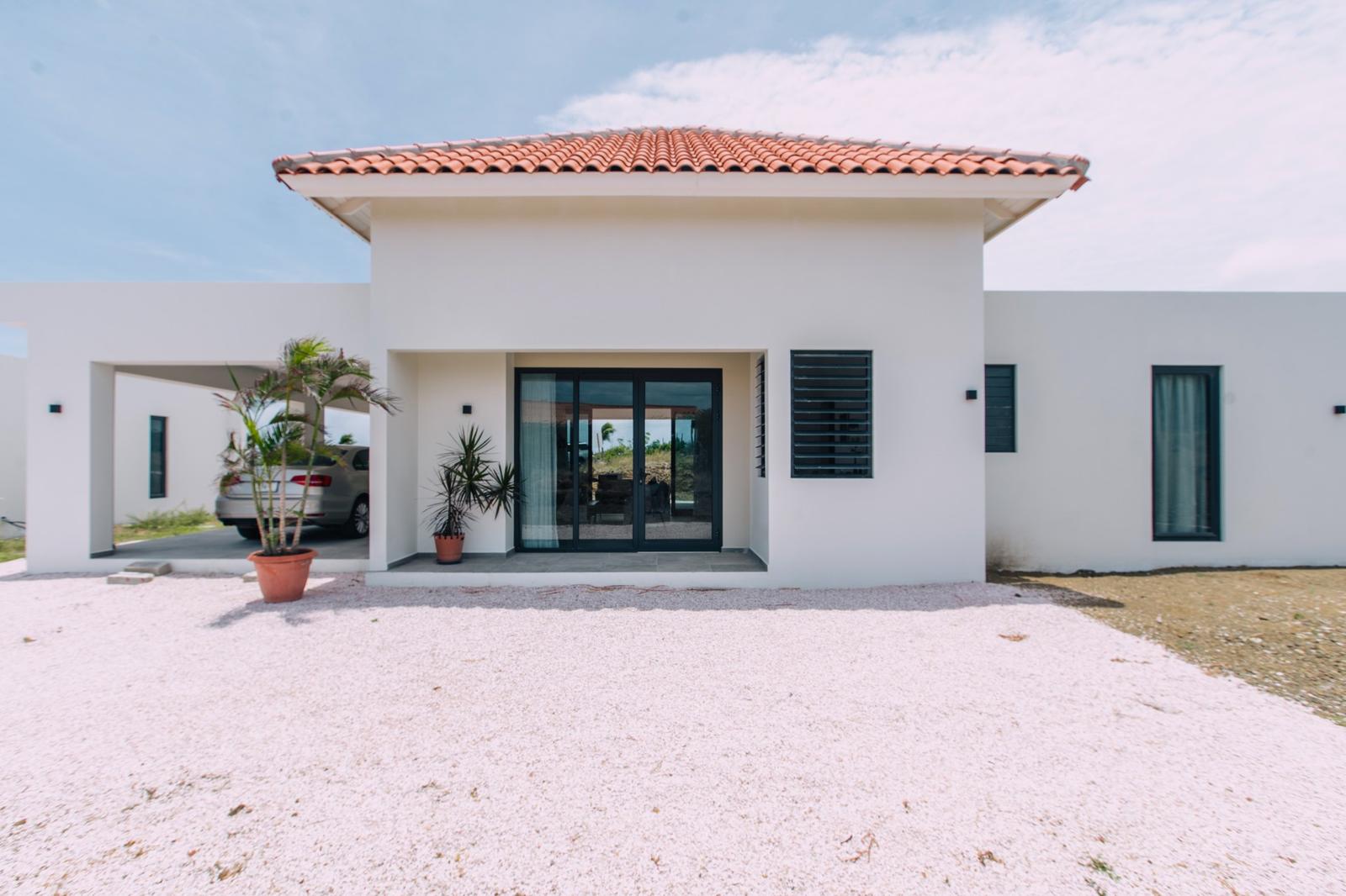2 Bedroom Villa in Porta Kurá Bunita, Koraal Tabak, Curaçao — photo 1