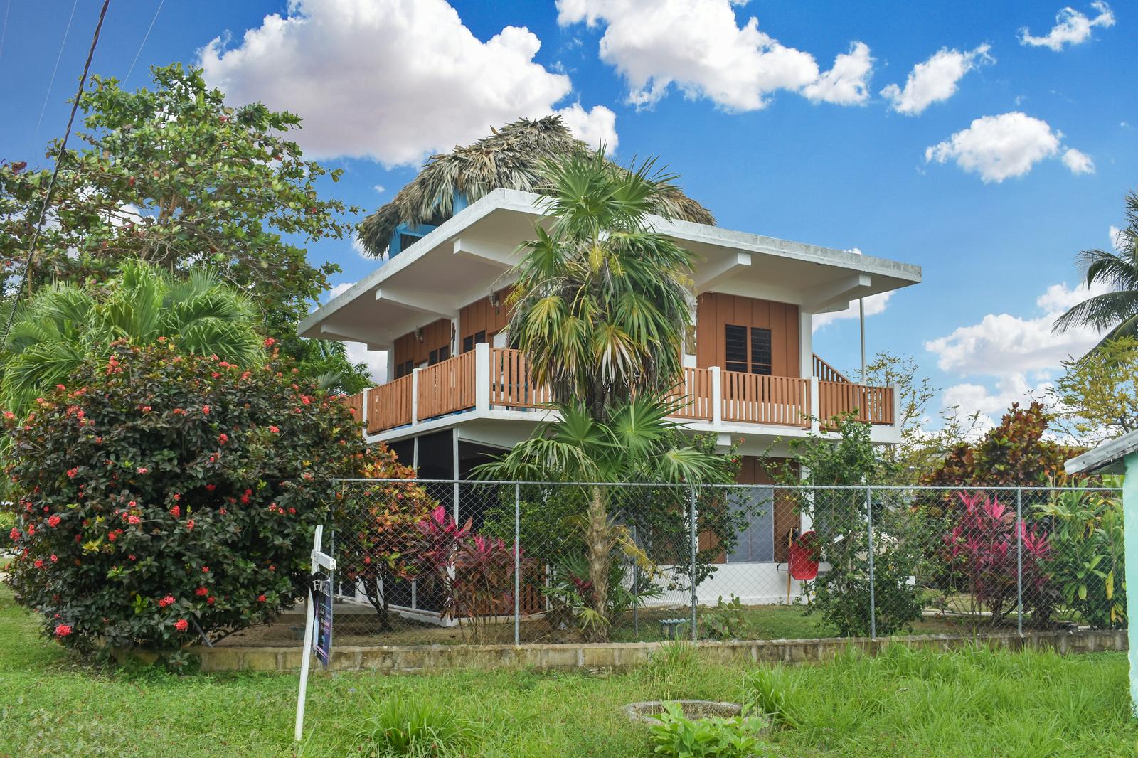 Tropical Living Awaits: Your Turnkey Sanctuary in Sarteneja, Belize — photo 2