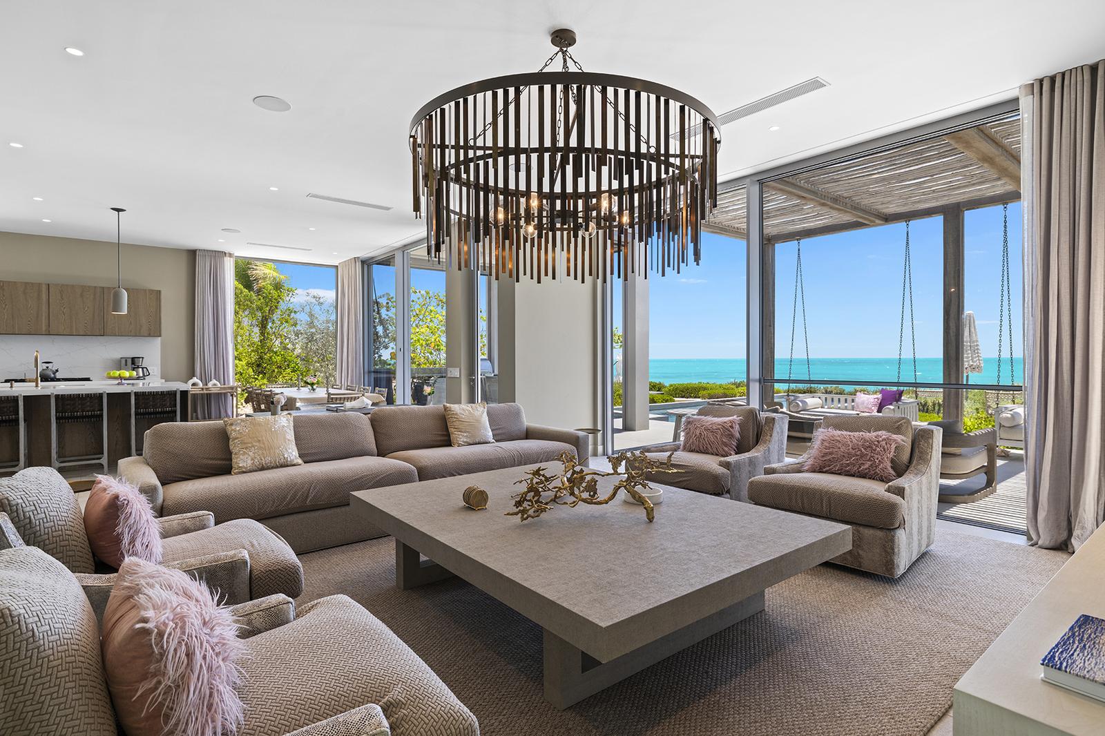 5-bedroom villa in South Bank, Providenciales — photo 2