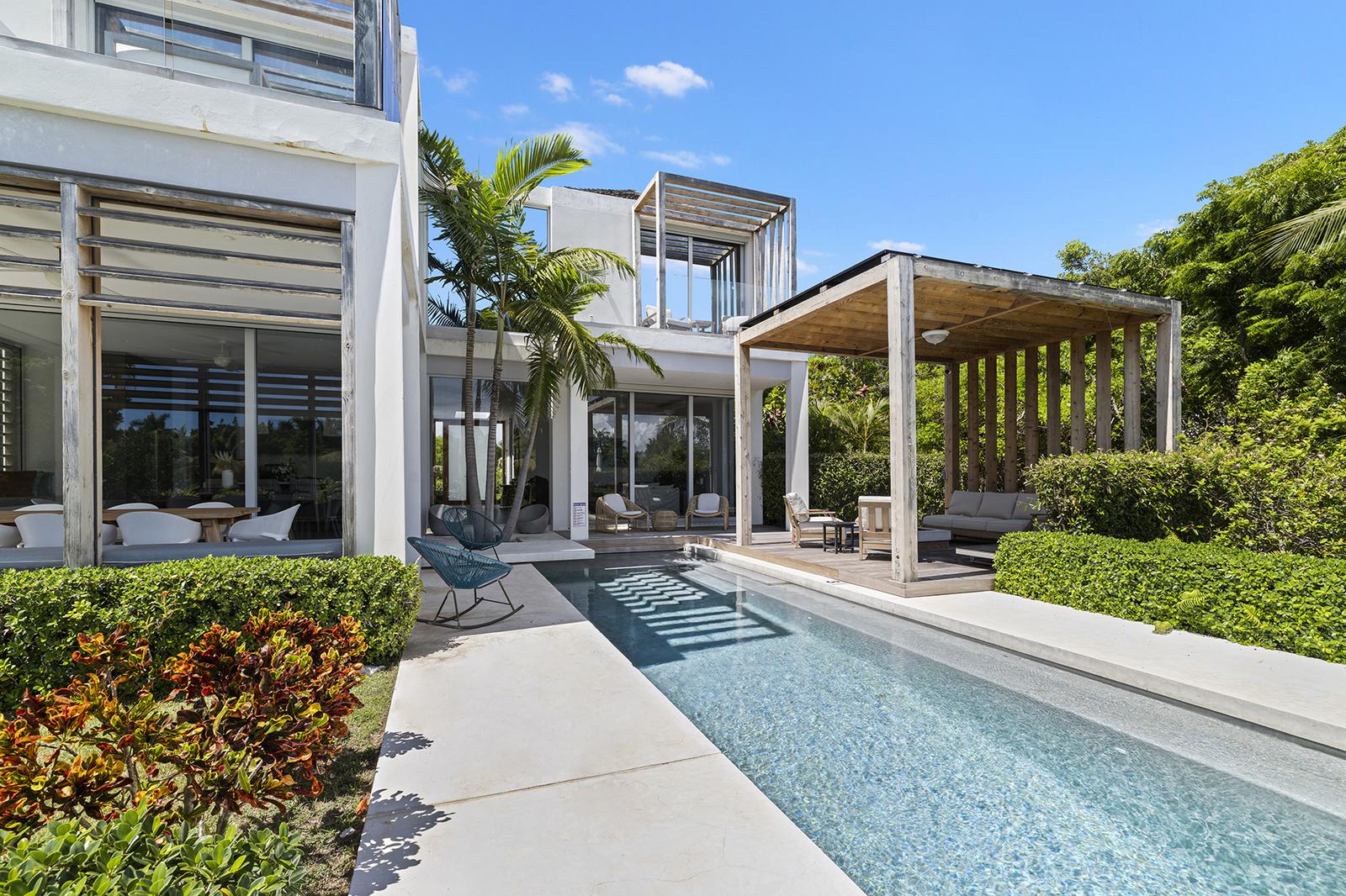 4 Bedroom Luxury Canal-front Home in Providenciales — photo 5