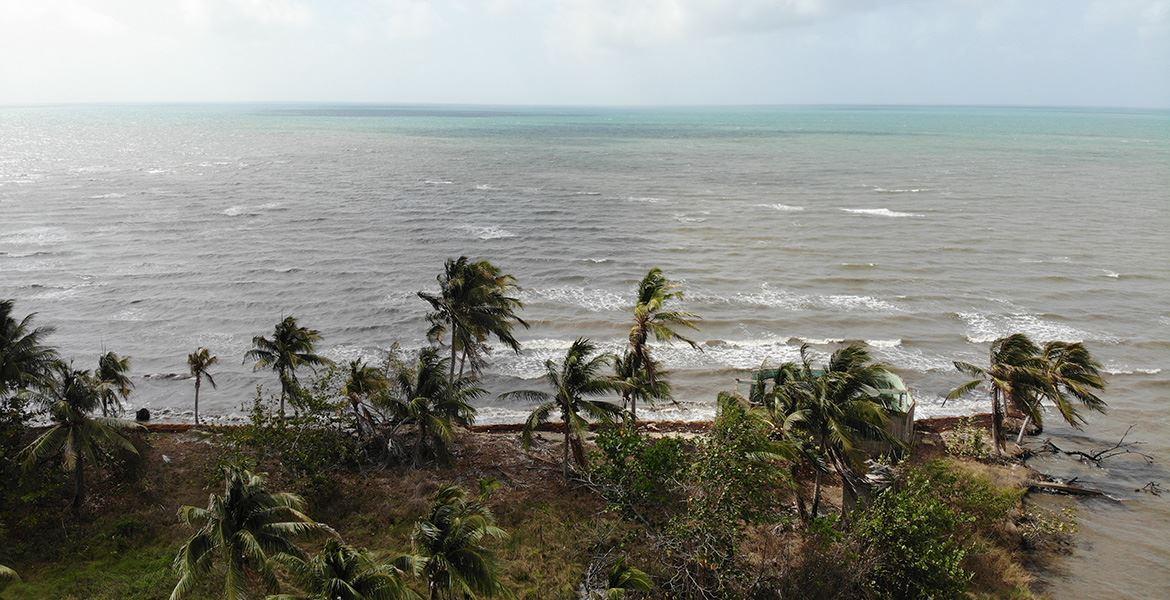 Exceptional Beachfront Lot in Dangriga — photo 3