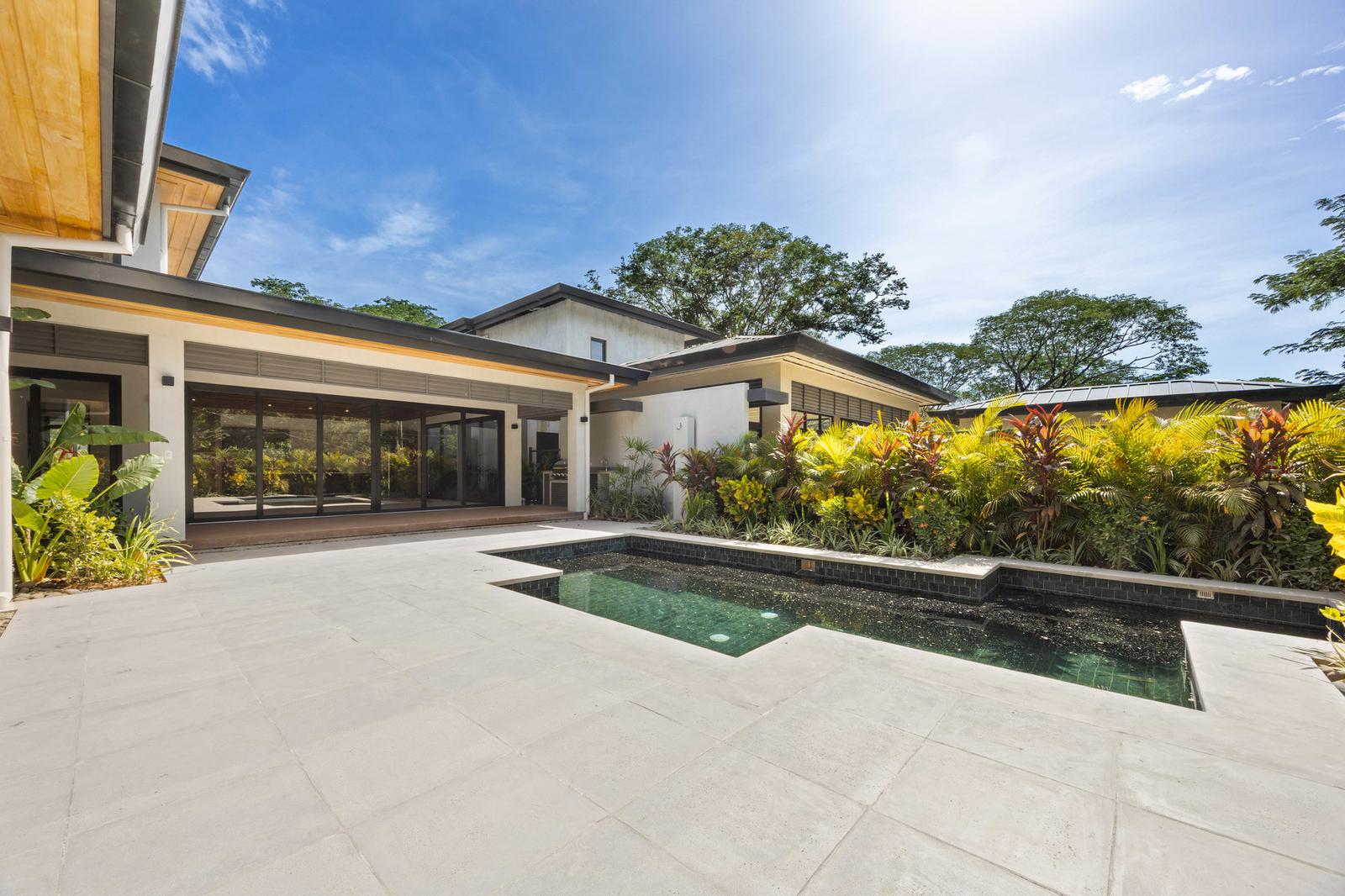 New 5 Bedroom Home for Sale, Tamarindo Park, Guanacaste, Costa Rica — photo 1