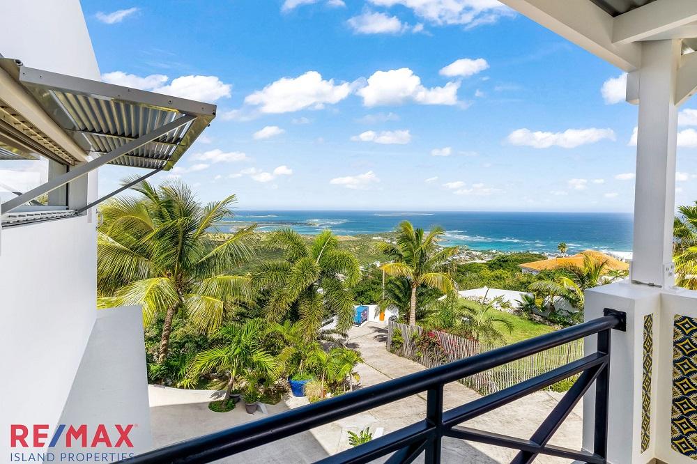 3-bedroom villa in Oyster Pond, Sint Maarten with guest house — photo 3