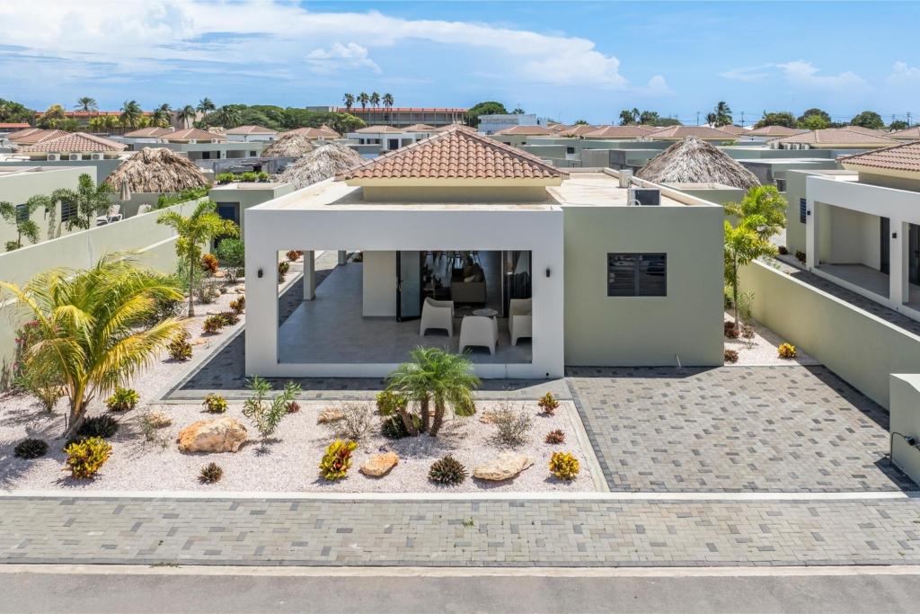3 Bedroom Villa in Elisabeth Resort, Willemstad, Curaçao — photo 3