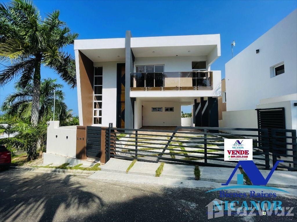 4 Bedroom House for Sale in San Felipe De Puerto Plata, Puerto Plata — photo 1