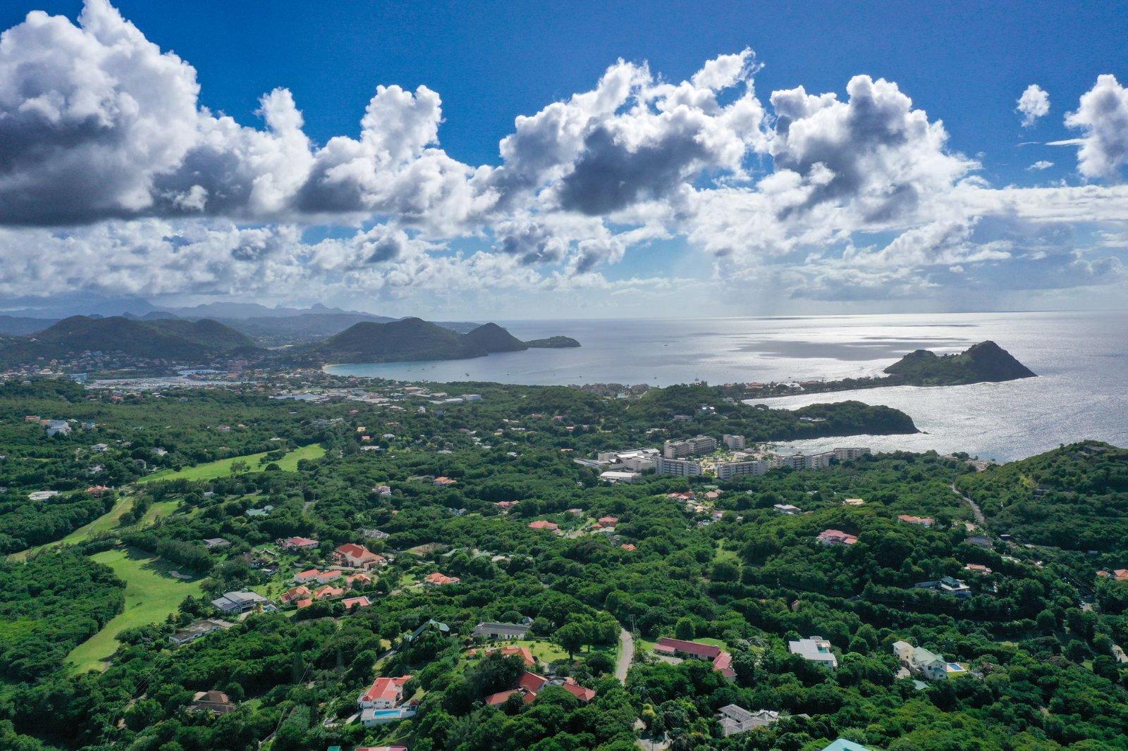 0.93-acre land lot in Golf Park, Cap Estate, Saint Lucia — photo 1