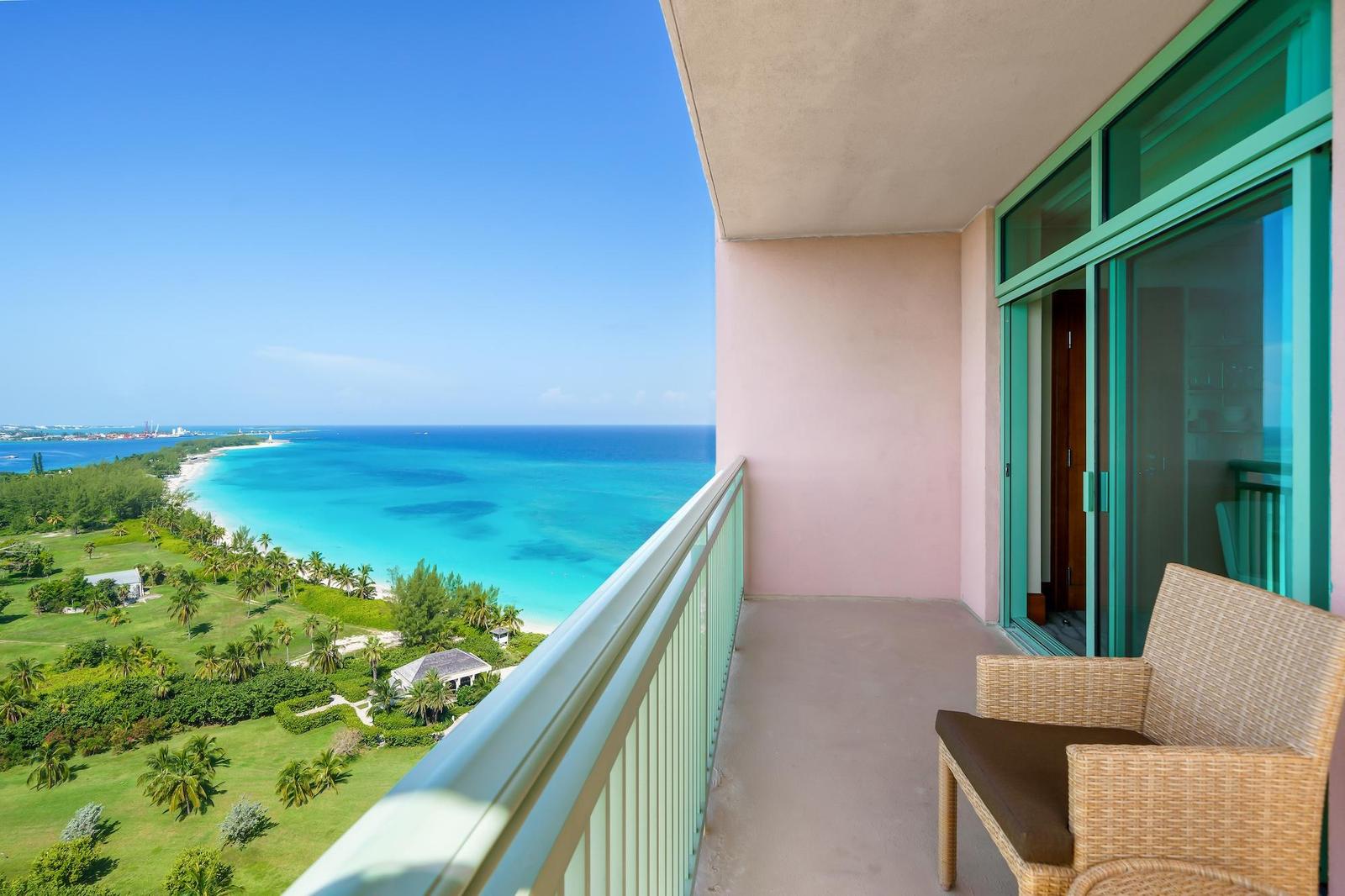 1-bedroom apartment in Nassau / New Providence — photo 1