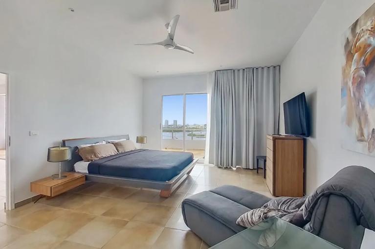 Blue Marine Penthouse in Maho, Saint Martin — photo 5