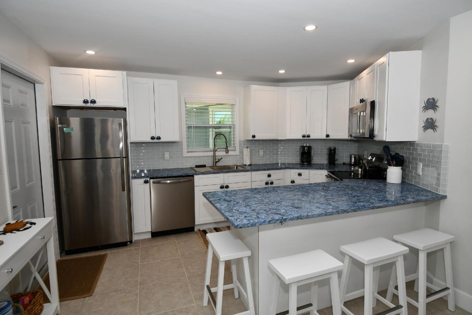 2‑bedroom residence in Abaco Islands — photo 4