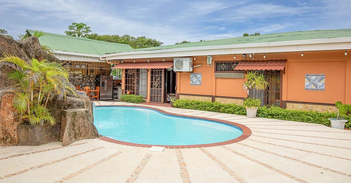 3 Bedroom House for Sale, Quepos, Puntarenas, Costa Rica — photo 2