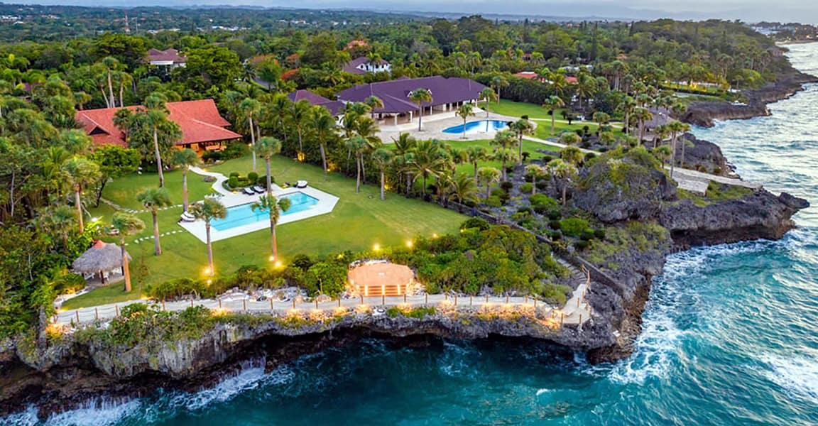 5-bedroom oceanfront villa in Sea Horse Ranch, Cabarete — photo 2