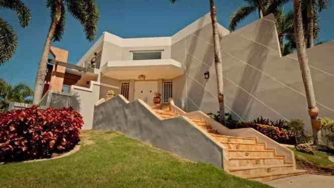 Luxury Hilltop Estate with Ocean Views in Moca, Puerto Rico — photo 1