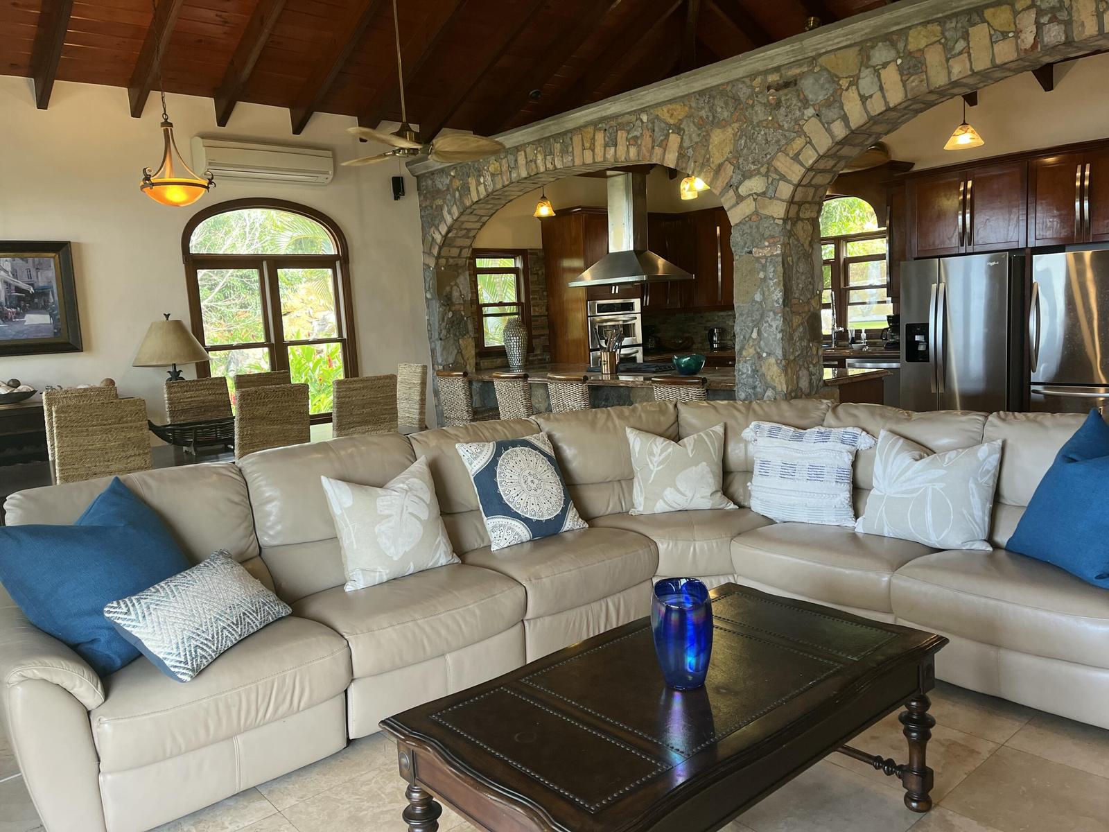 6-bedroom single family home in St. Thomas, Virgin Islands — photo 4