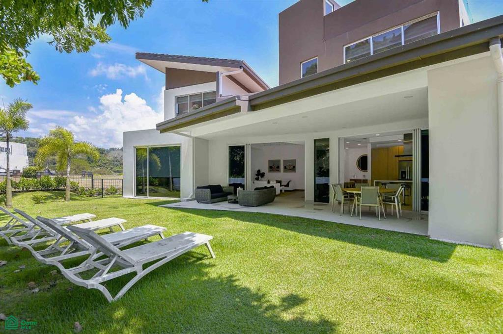 Newly built 5 bedroom home in Del Bosque, Los Suenos Resort, Jaco, Costa Rica — photo 5