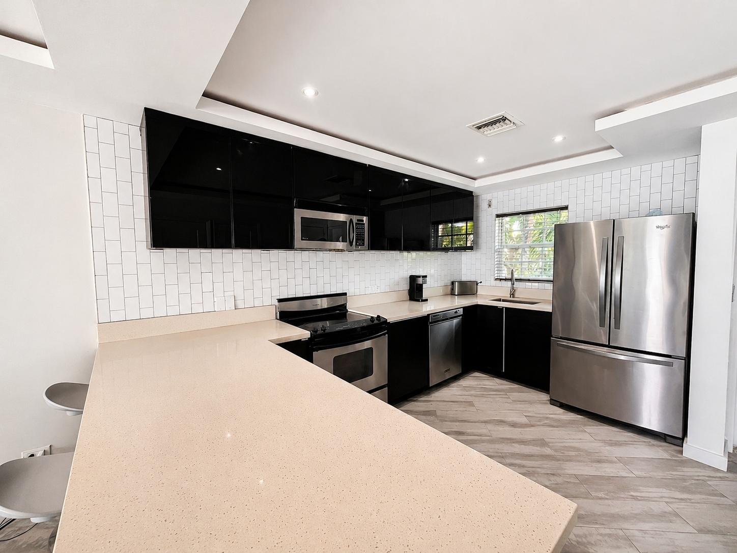 3-bedroom apartment in Delaporte Condominium, Nassau — photo 3