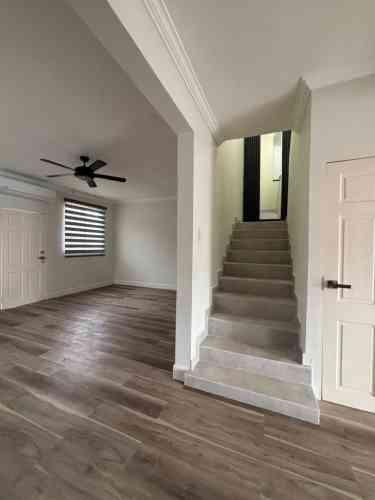 Townhouse for sale in San Juan — photo 4