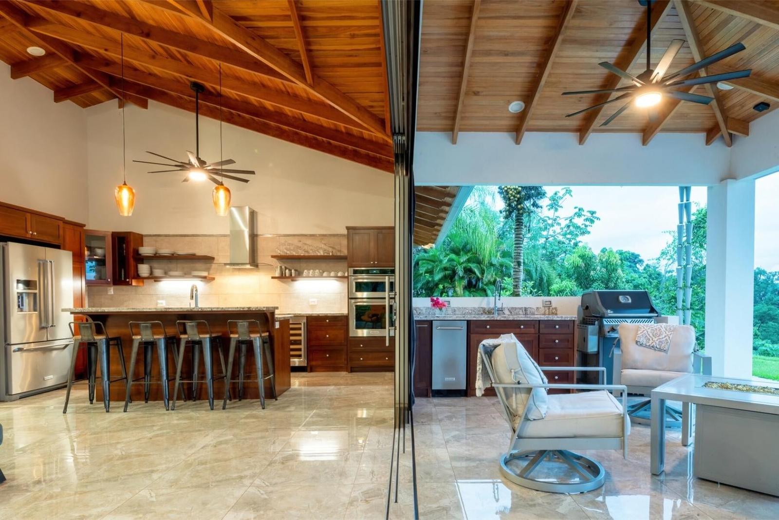 3 Bedroom Luxury Ocean View Estate for Sale, Ojochal, Puntarenas, Costa Rica — photo 3