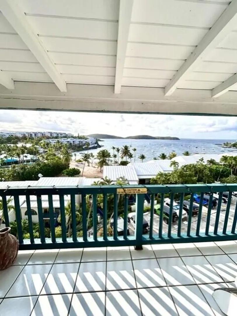 2 Beds 2 Baths Condo in US Virgin Islands — photo 2