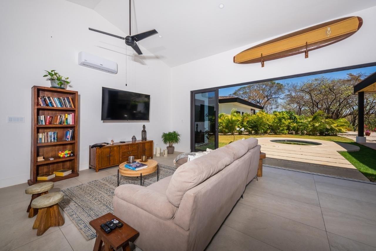 5 Bedroom Luxury Home for Sale, Los Almendros, Hacienda Pinilla, Guanacaste, Costa Rica — photo 3