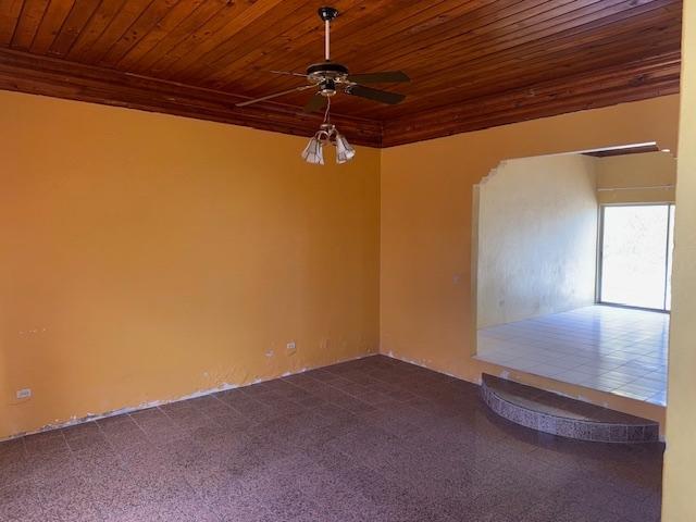 6 bedroom Residence for sale — SASSOON DRIVE in Nassau — photo 3