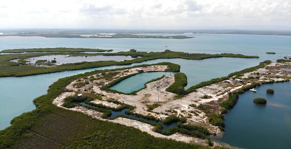 Double Waterfront Lot with Multiple Homes — photo 4