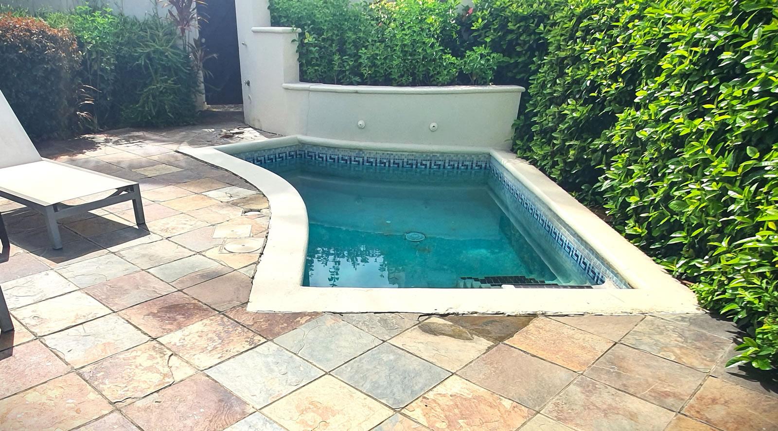 3-bedroom townhouse in Cap Cove, Cap Estate — photo 3
