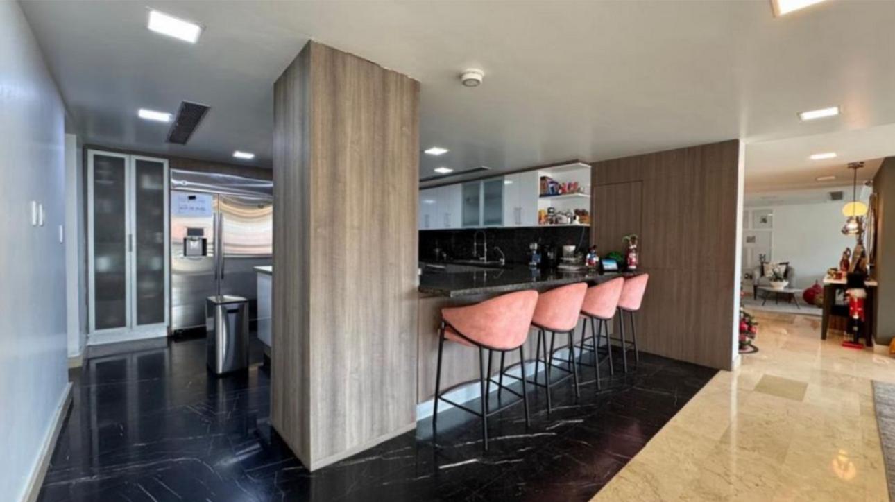 5 bedroom penthouse for sale in Chuao, Caracas — photo 5
